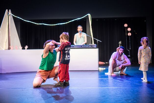 Een Kleine Anatomie  - De Dansers © Bart Grietens
